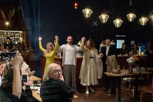 Obra de teatro en cirílico en el teatro porteño El Faro