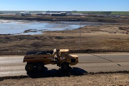 Obras en la represa Añá Cuá, en el complejo de Yacyretá