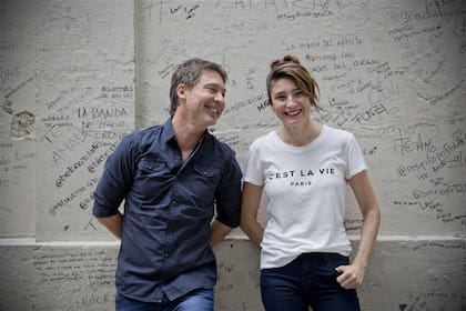 Ocho años después del gran éxito que fue Un novio para mi mujer, Suar y Bertuccelli vuelven a actuar y a divertirse juntos