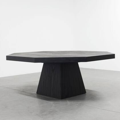 Octoplug Black Plywood, por Rick Owens (Carpenters Workshop Gallery)