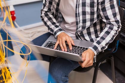 Oculltar el nombre del WiFi del hogar es una forma de proteger el internet y sus dispositivos