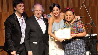 Odino Faccia, Adolfo Pérez Esquivel, Tini y Rigoberta Menchú