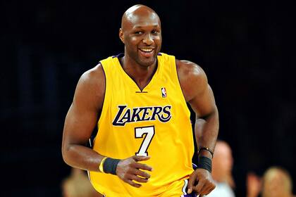 Odom (segundo desde la izquierda) con la medalla de bronce en 2004