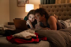 Pura química y romance juvenil: de qué trata Off Campus, la serie del momento en Prime Video que está en boca de todos