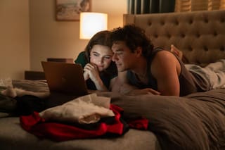 Pura química y romance juvenil: de qué trata Off Campus, la serie del momento de Prime Video que está en boca de todos