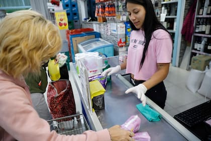 Con relación al empleo, el 87,5% de los supermercados consideró que no habría cambios en el número de personas empleadas durante junio