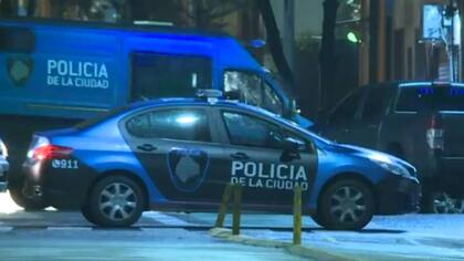 Oficiales de la Policía de la Ciudad fueron tomados como rehenes, en Caballito