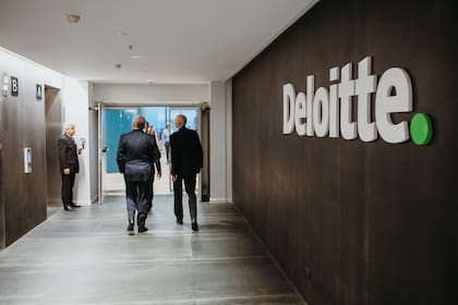 La firma Deloitte se sitúa entre las mejores empresas para trabajar en EE.UU.