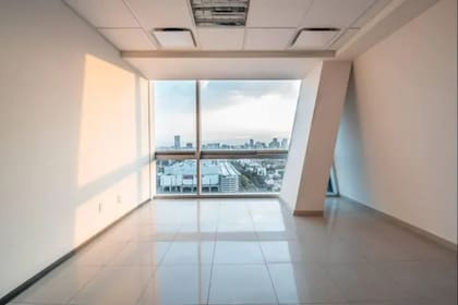 Oficina abandonada de la Torre Insignia