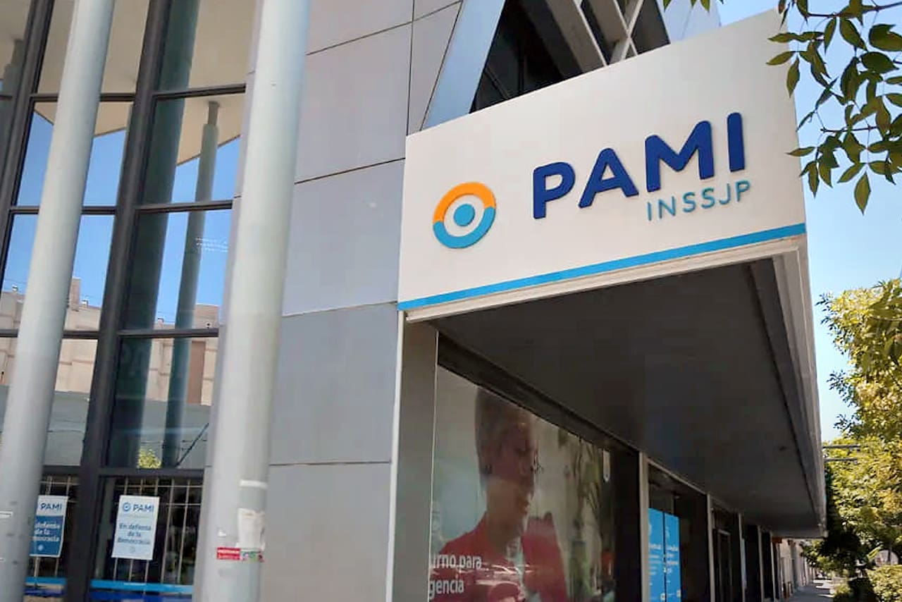 El PAMI, bajo sospecha por un negocio millonario para distribuir pañales - LA NACION
