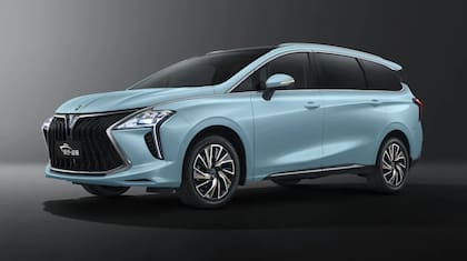 Ofrece 10 airbags, incluyendo frontales, laterales, de cortina y de protección para todas las filas de asientos