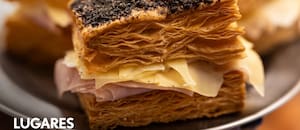 Tiene dos locales y se convirtió en referente de la pastelería y panadería artesanal