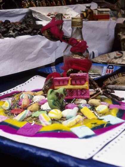 Ofrenda a la Pachamama. Foto: Latin Stock.