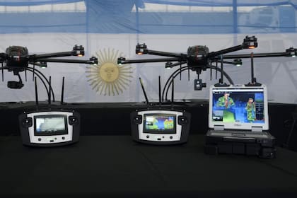 Varios drones son utilizados en pasos fronterizos en el norte