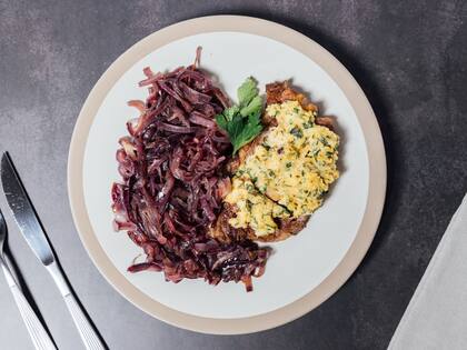 Ojo de bife con crocante de hierbas