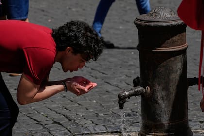 Ola de calor en varios países de Europa (AP/Gregorio Borgia)