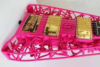 Olaf Diegel crea instrumentos con cuerpos hechos con impresoras 3D