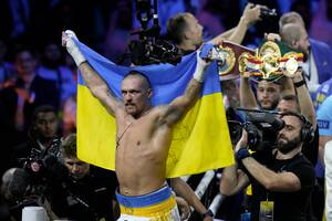 El campeón pesado ucraniano que pelea en plena guerra, como Falucho Laciar en tiempos de Malvinas