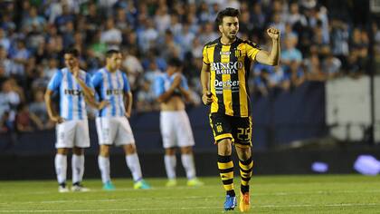 Olimpo golpeó primero y sorprende a Racing en Avellaneda