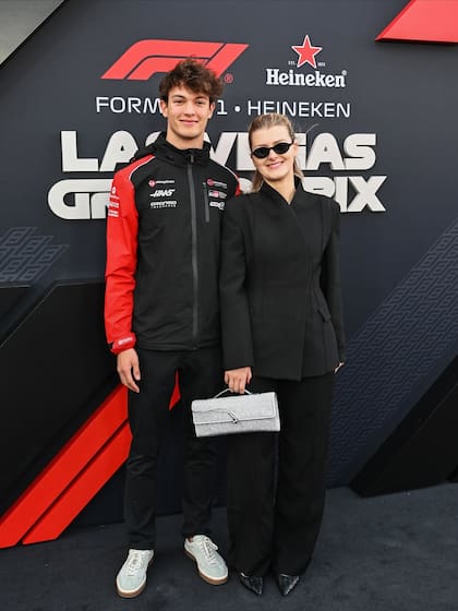 Oliver Bearman y Alicia Stent-Torriani empezaron a salir en 2024 y este año se confirmó la relación (Foto: Instagram @olliebearman)