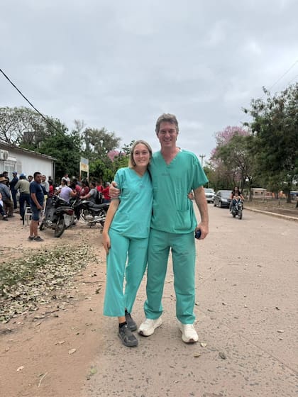 Olivia junto a su padre Jorge De All, quién plantó la semilla de la seguridad en ella.