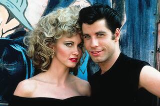 Grease: la campera y los pantalones que usó Olivia Newton-John fueron subastados