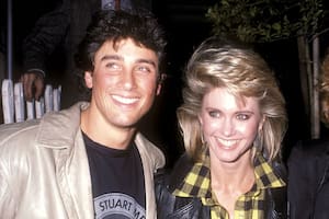 Olivia Newton-John: del “casi” romance con John Travolta y su primer matrimonio al amor que terminó en tragedia