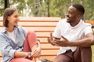 Olvidar palabras suele ocurrir con mayor frecuencia en momentos que causan nerviosismo (Foto: iStock)