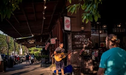Omaha enamora a sus visitantes con su estilo latinoamericano