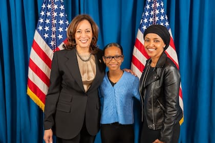 Omar fue la primera legisladora de origen somalí y musulmana en ocupar un escaño en la Cámara de Representantes estatal de Minnesota