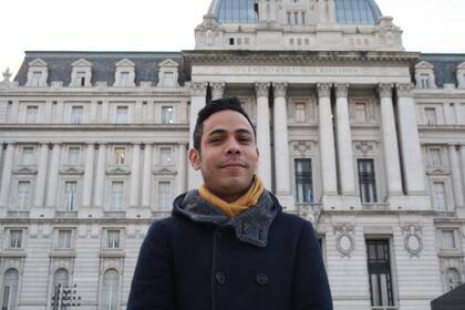 Omar Zambrano, un venezolano de 43 años que vive en Buenos Aires hace siete años, en el CCK.