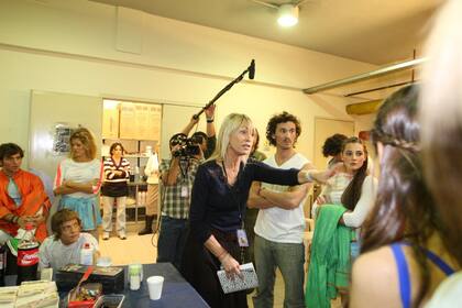 El elenco de Casi Ángeles en los camarines del Gran Rex