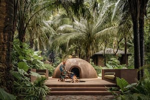 La experiencia de relajarse en un spa sumergido en plena selva mexicana