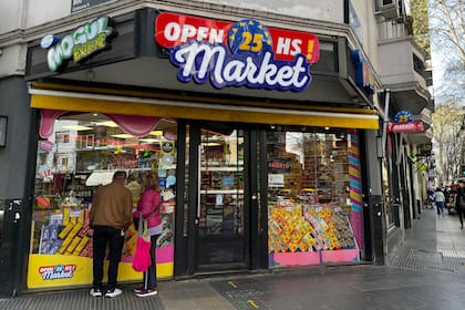 Open 25 nació hace 20 años con la idea de llevar las estrategias comerciales que utilizan los grandes supermercados al mundo del quiosco