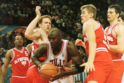 Open McDonald´s 1997: Michael Jordan en la final con Olympiacos, en la pretemporada del último título de Chicago Bulls