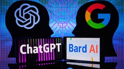 OpenAI está asociado con Microsoft en el proyecto de ChatGPT; Google fundó su división de IA en 2011, con Brain; su bot se llama Bard y sirve para comunicarse con sus modelos masivos de lenguaje, LaMDA y PaLM   