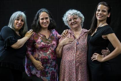 Adriana Segal, Cecilia Layseca, Marina Arqueros y Mariana Carnovali: las damas de la ópera indie