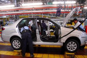 Por las inundaciones en Brasil, hay paradas en la producción del grupo Stellantis en la Argentina