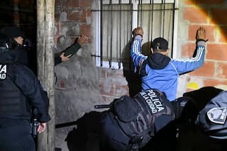 Con 1500 policías, lanzan un operativo especial de control en las villas porteñas: hay al menos 20 detenidos