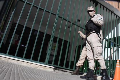 Operativo de Prefectura en la dirección de Catastro y del Registro de la Propiedad Inmueble de Corrientes