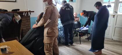 Operativo para rescatar a tres kayakistas frente a las costas de Comodoro Rivadavia