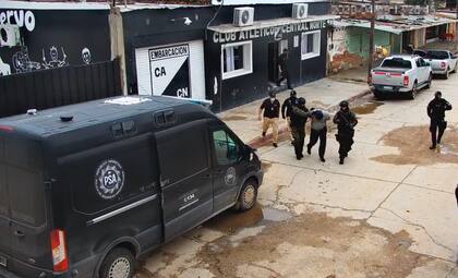 Operativos por estafas con el IFE a familias indígenas de Embarcación, Salta