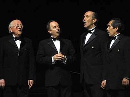 Alberto Hassan (primero a la izquierda) en el tiempo de la mejor formación de la historia de Opus Cuatro, junto a Marcelo Balsells, Federico Galiana y Hernando Irahola