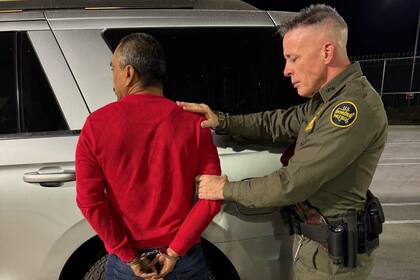 Organizaciones como United Farm Workers denunciaron que las redadas impactaron a trabajadores con más de 15 años en Estados Unidos