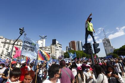 Barrios de Pie marchó desde la avenida 9 de Julio al Congreso