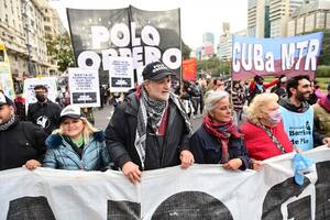 Pese al bono, los piqueteros duros mantienen los reclamos contra el Gobierno y van a la Plaza de Mayo
