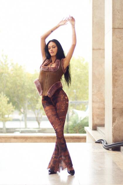 La modelo fue invitada por la maison Jean Paul Gaultier