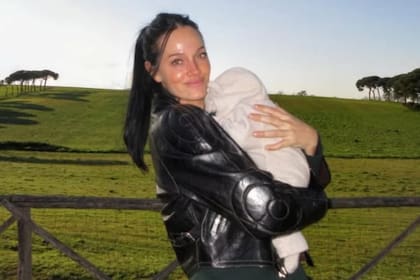 Oriana Sabatini reveló quién es la madrina de Gia (Foto: Instagram @orianasabatini)