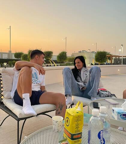 Oriana Sabatini y Paulo Dybala celebraron juntos en Qatar