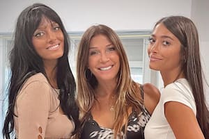 Oriana y Tiziana Sabatini reaccionaron a la dura caída de su madre en el Movistar Arena (Foto: Instagram @fulopcatherine)